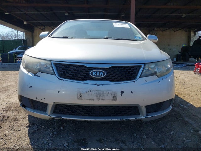 44832806 :رقم المزاد ، KNAFU4A2XD5730168 vin ، 2013 Kia Forte Ex مزاد بيع