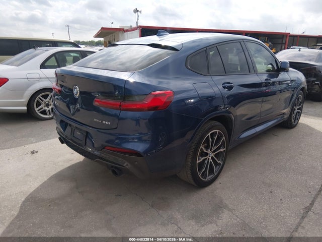 2019 BMW X4 5UXUJ3C57KLG56545 Photo 3