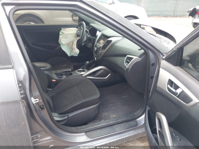 2016 Hyundai Veloster მანქანა იყიდება აუქციონზე, vin: KMHTC6ADXGU270795, აუქციონის ნომერი: 44832825