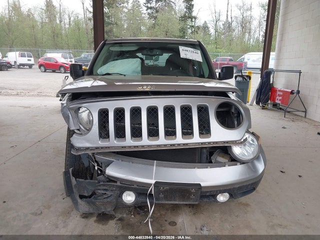 44832840 :رقم المزاد ، 1C4NJRFB3HD175556 vin ، 2017 Jeep Patriot Latitude 4x4 مزاد بيع