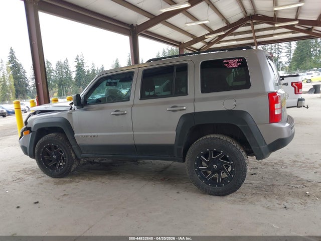 44832840 :رقم المزاد ، 1C4NJRFB3HD175556 vin ، 2017 Jeep Patriot Latitude 4x4 مزاد بيع