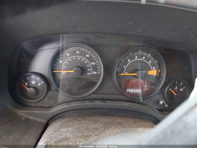 44832840 :رقم المزاد ، 1C4NJRFB3HD175556 vin ، 2017 Jeep Patriot Latitude 4x4 مزاد بيع