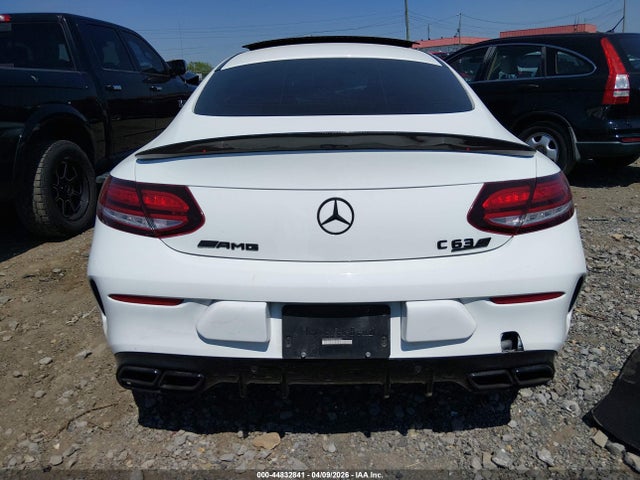 2019 Mercedes-benz Amg C 63 მანქანა იყიდება აუქციონზე, vin: WDDWJ8GBXKF829886, აუქციონის ნომერი: 44832841