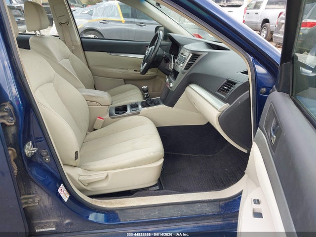 44832856 :رقم المزاد ، 4S3BMAG61A1217341 vin ، 2010 Subaru Legacy 2.5i Premium مزاد بيع