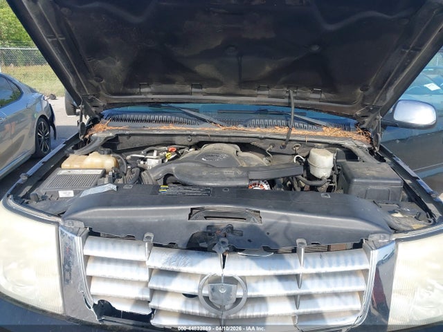 2004 Cadillac Escalade Esv Standard მანქანა იყიდება აუქციონზე, vin: 3GYFK66N64G252261, აუქციონის ნომერი: 44832869