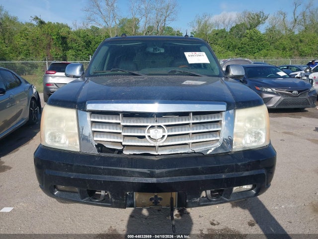 2004 Cadillac Escalade Esv Standard მანქანა იყიდება აუქციონზე, vin: 3GYFK66N64G252261, აუქციონის ნომერი: 44832869