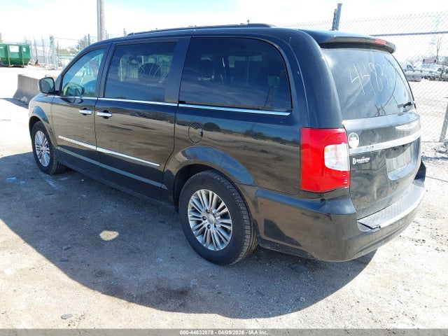 2016 Chrysler Town & Country Touring-l Anniversary Edition მანქანა იყიდება აუქციონზე, vin: 2C4RC1CG4GR254548, აუქციონის ნომერი: 44832878