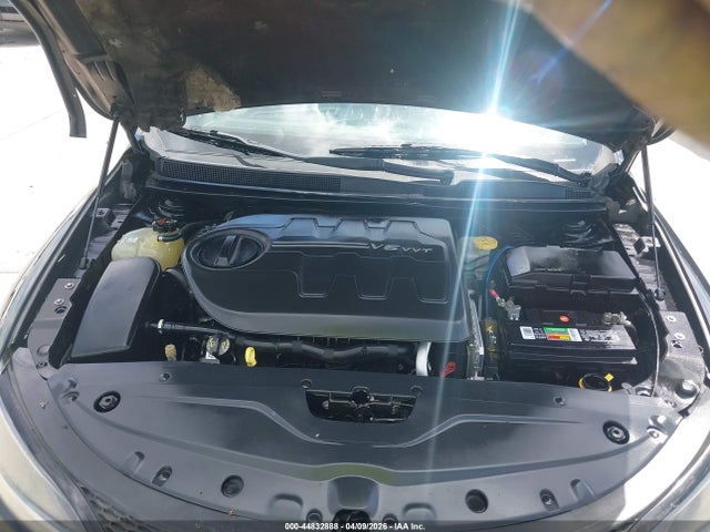 2015 CHRYSLER 200 1C3CCCBG4FN534814 Photo 9