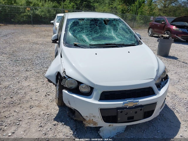 44832903 :رقم المزاد ، 1G1JE6SB6G4150147 vin ، 2016 Chevrolet Sonic Ltz Auto مزاد بيع