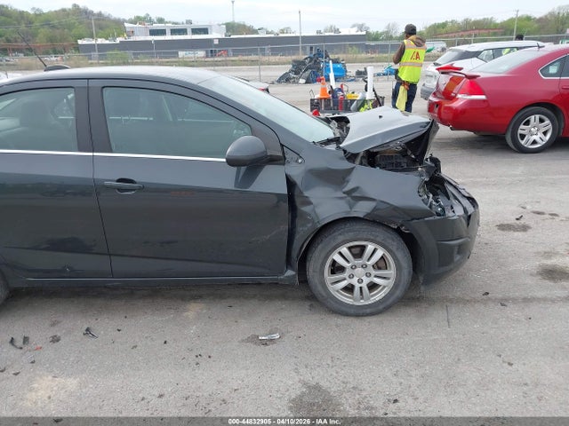 Продаж на аукціоні авто 2015 Chevrolet Sonic Lt Auto, vin: 1G1JC5SH6F4181496, номер лоту: 44832905