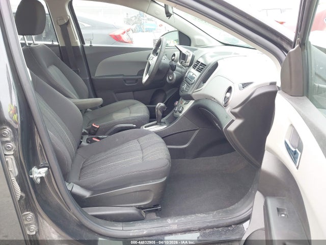 Продаж на аукціоні авто 2015 Chevrolet Sonic Lt Auto, vin: 1G1JC5SH6F4181496, номер лоту: 44832905
