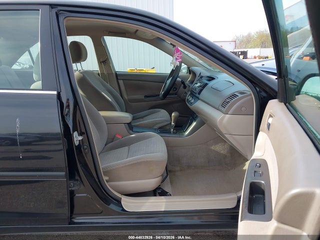 Aukcja sprzedaży 2005 Toyota Camry Le, vin: 4T1BE32K75U383781, numer aukcji: 44832926
