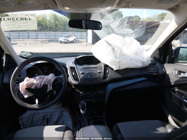 Продаж на аукціоні авто 2018 Ford Escape Se, vin: 1FMCU0GD7JUC18338, номер лоту: 44832936