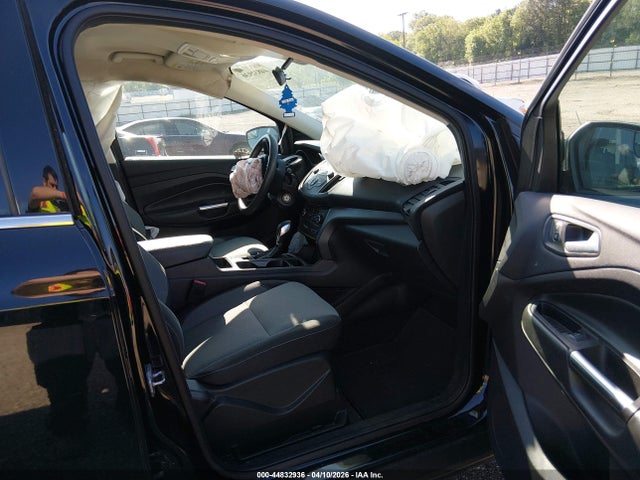 Продаж на аукціоні авто 2018 Ford Escape Se, vin: 1FMCU0GD7JUC18338, номер лоту: 44832936