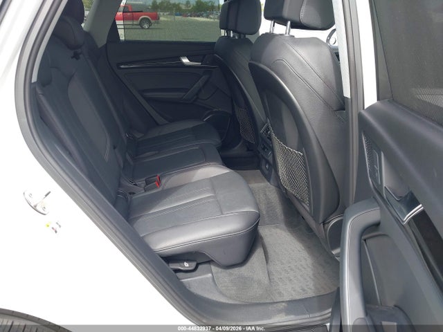 44832937 :رقم المزاد ، WA1CNAFY0J2104473 vin ، 2018 Audi Q5 2.0t Premium/2.0t Tech Premium مزاد بيع