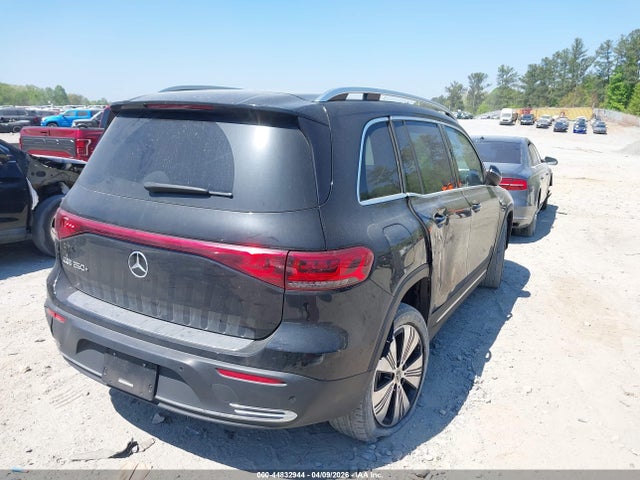 44832944 :رقم المزاد ، W1N9M0CB5PN056174 vin ، 2023 Mercedes-benz Eqb 250 Suv مزاد بيع