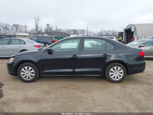 Продаж на аукціоні авто 2014 Volkswagen Jetta 2.0l S, vin: 3VW2K7AJ5EM387228, номер лоту: 44832955