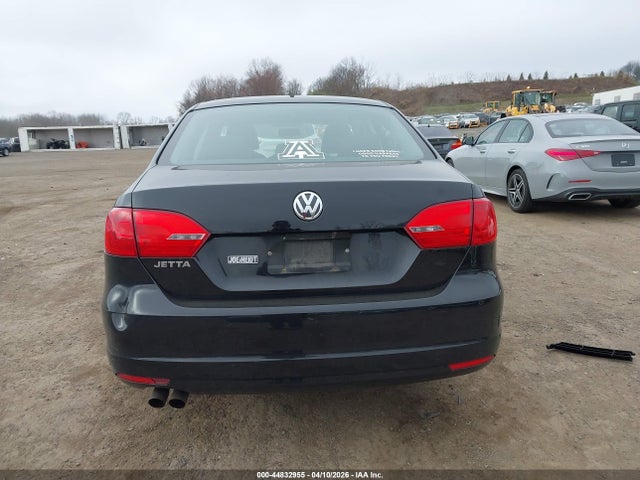 Продаж на аукціоні авто 2014 Volkswagen Jetta 2.0l S, vin: 3VW2K7AJ5EM387228, номер лоту: 44832955