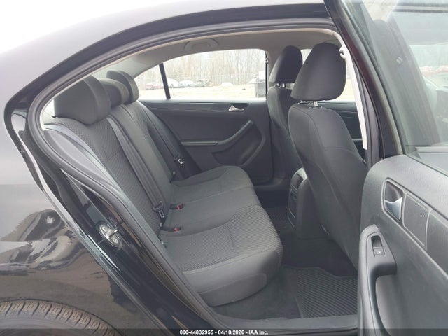 Продаж на аукціоні авто 2014 Volkswagen Jetta 2.0l S, vin: 3VW2K7AJ5EM387228, номер лоту: 44832955