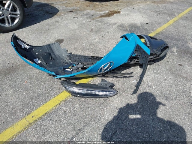 2022 Hyundai Kona Se მანქანა იყიდება აუქციონზე, vin: KM8K22AB8NU873358, აუქციონის ნომერი: 44832988