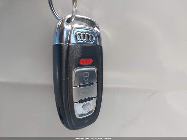 44832991 :رقم المزاد ، WAUEFAFL5EN039041 vin ، 2014 Audi A4 2.0t Premium مزاد بيع