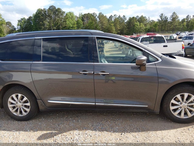 Продаж на аукціоні авто 2018 Chrysler Pacifica Touring L, vin: 2C4RC1BG7JR353681, номер лоту: 44833069