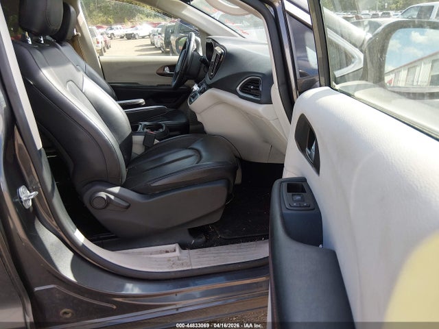 Продаж на аукціоні авто 2018 Chrysler Pacifica Touring L, vin: 2C4RC1BG7JR353681, номер лоту: 44833069
