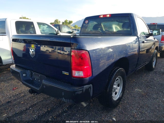 3C6JR6AG2JG323561 RAM 1500 Tradesman 4x2 6&#039;4 Box