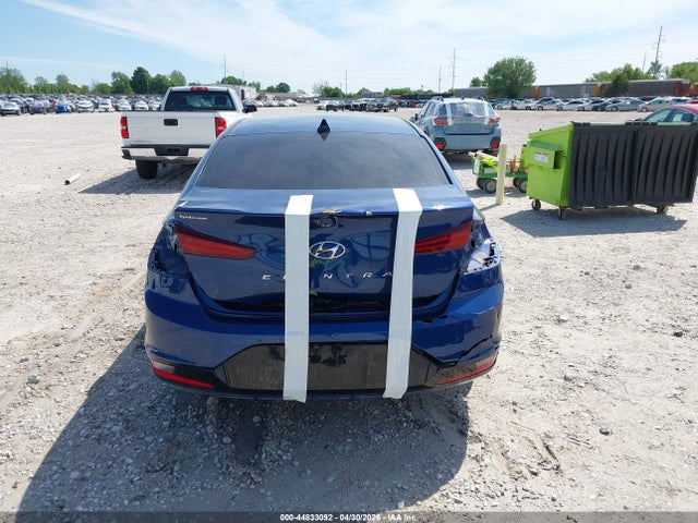 Продажа на аукционе авто 2020 Hyundai Elantra Sel, vin: 5NPD84LF4LH585187, номер лота: 44833092
