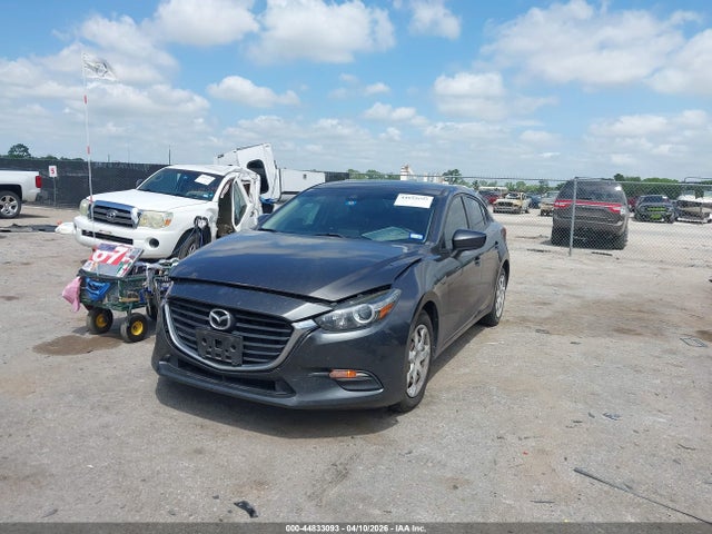 Aukcja sprzedaży 2018 Mazda Mazda3 Sport, vin: 3MZBN1U7XJM250672, numer aukcji: 44833093