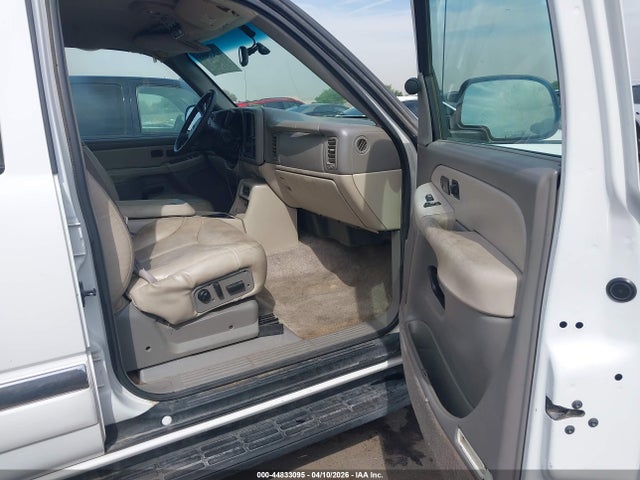 2001 Gmc Yukon Xl 1500 Slt მანქანა იყიდება აუქციონზე, vin: 3GKEC16T81G109053, აუქციონის ნომერი: 44833095