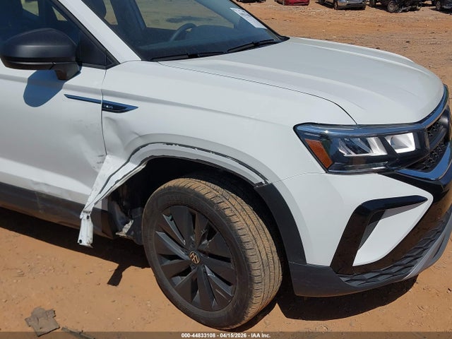 Продаж на аукціоні авто 2024 Volkswagen Taos 1.5t S, vin: 3VV5X7B22RM098694, номер лоту: 44833108