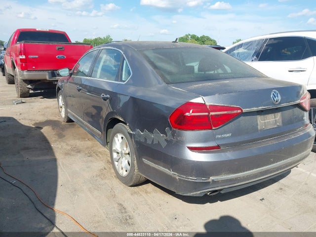 Продаж на аукціоні авто 2016 Volkswagen Passat 1.8t S, vin: 1VWAT7A34GC016351, номер лоту: 44833110