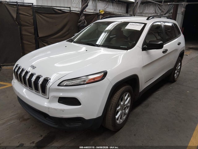 1C4PJLAS4GW370646 Jeep Cherokee Sport