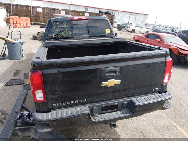 3GCUKSEJXJG531115 Chevrolet Silverado 1500 2lz