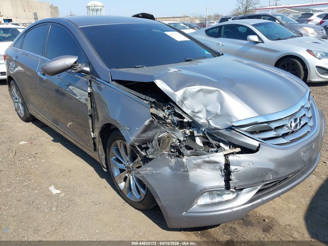 44833172 :رقم المزاد ، 5NPEC4AC2CH396145 vin ، 2012 Hyundai Sonata Se مزاد بيع