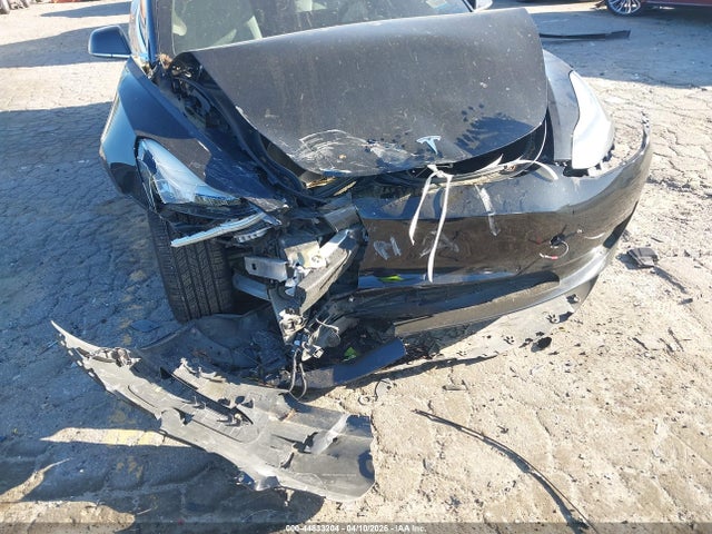 5YJ3E1EB2JF078636 Tesla Model 3 Long Range/performance