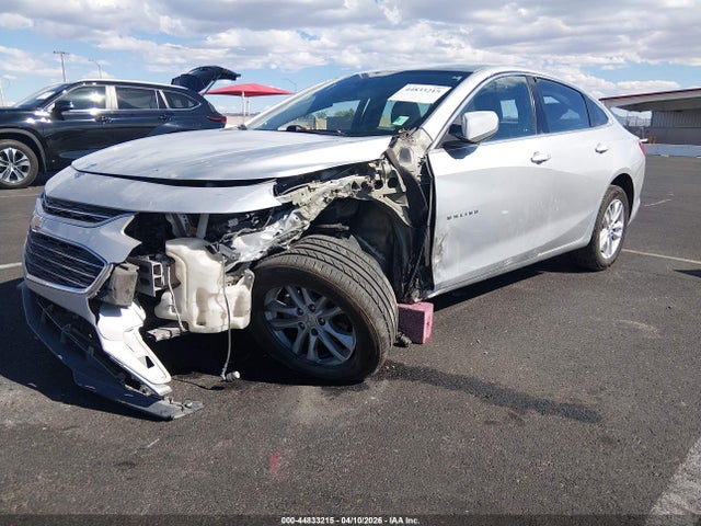 1G1ZD5ST7JF157709 Chevrolet MALIBU LT