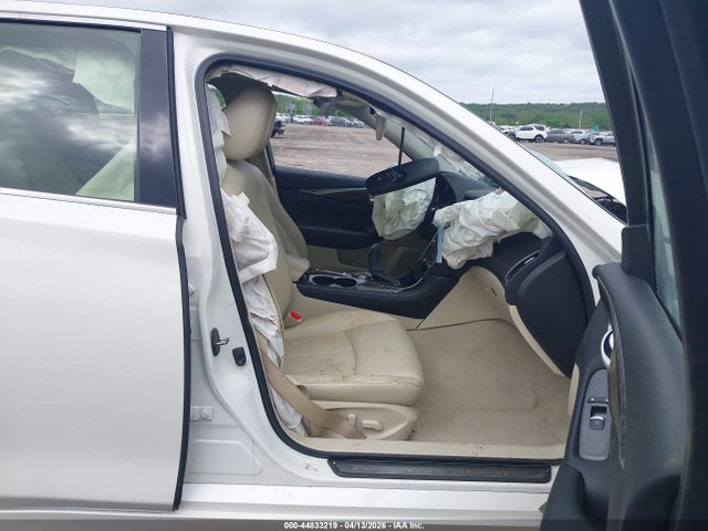 Продажа на аукционе авто 2019 Infiniti Q50 3.0t Luxe, vin: JN1EV7AP2KM516161, номер лота: 44833219