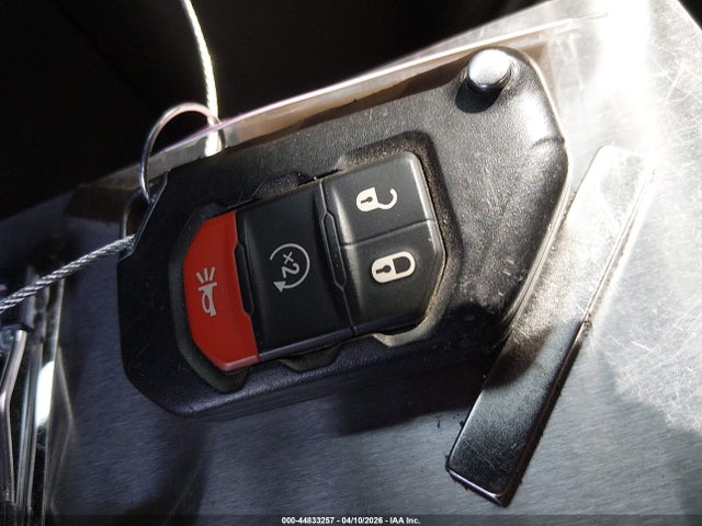 44833257 :رقم المزاد ، 1C4HJXDG0KW661432 vin ، 2019 Jeep Wrangler Unlimited Sport S 4x4 مزاد بيع