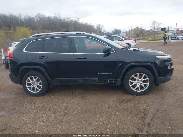Aukcja sprzedaży 2017 Jeep Cherokee Latitude 4x4, vin: 1C4PJMCS4HD235599, numer aukcji: 44833259