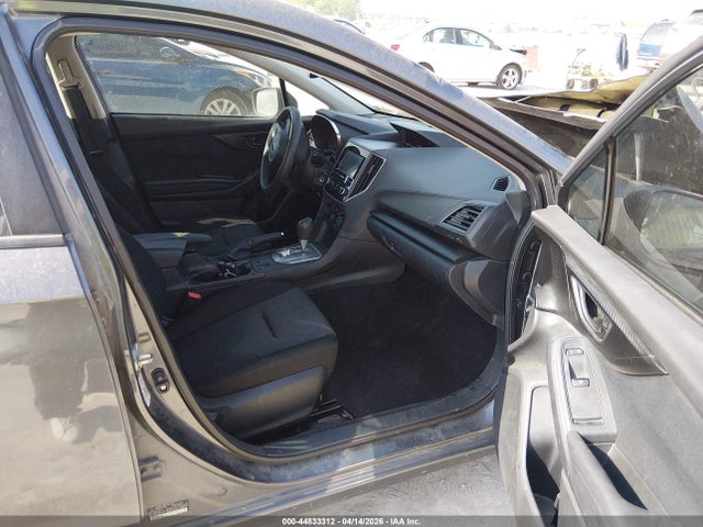 Продажа на аукционе авто 2018 Subaru Impreza 2.0i Premium, vin: 4S3GKAB61J3608500, номер лота: 44833312