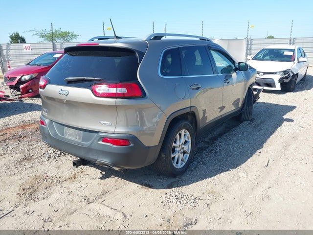 Продажа на аукционе авто 2017 Jeep Cherokee Latitude 4x4, vin: 1C4PJMCS5HW651374, номер лота: 44833313
