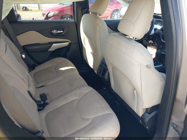 Продажа на аукционе авто 2017 Jeep Cherokee Latitude 4x4, vin: 1C4PJMCS5HW651374, номер лота: 44833313