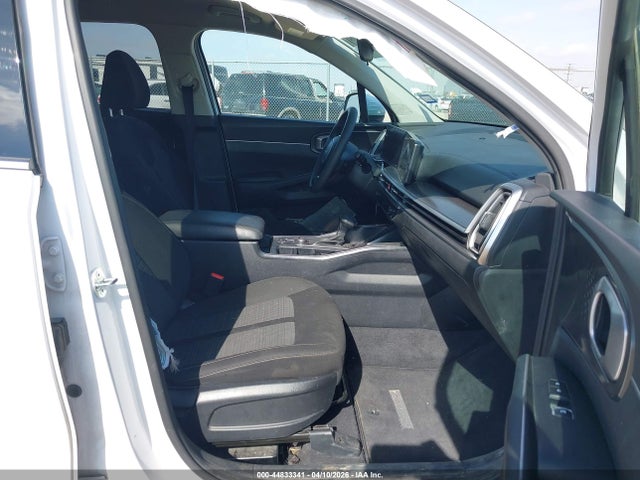 Продажа на аукционе авто 2024 Kia Sorento Lx, vin: 5XYRG4JCXRG281668, номер лота: 44833341