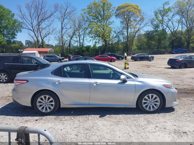 4T1B11HK2JU071028 Toyota CAMRY LE