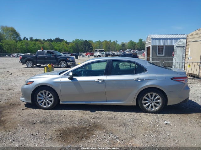 4T1B11HK2JU071028 Toyota CAMRY LE