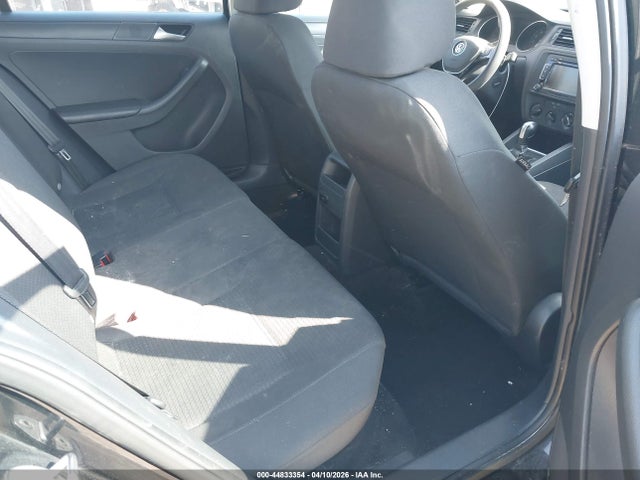 Продаж на аукціоні авто 2015 Volkswagen Jetta 2.0l S, vin: 3VW2K7AJ6FM343529, номер лоту: 44833354