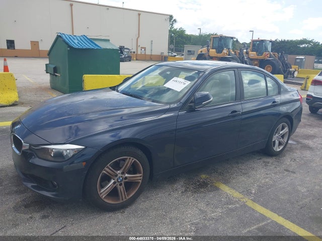 44833370 :رقم المزاد ، WBA3A5G50ENP33522 vin ، 2014 Bmw 328i مزاد بيع