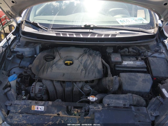 Продажа на аукционе авто 2015 Hyundai Elantra Se, vin: 5NPDH4AE1FH566904, номер лота: 44833395